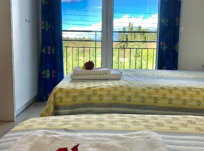 Banos Apartments And Swimming Pool